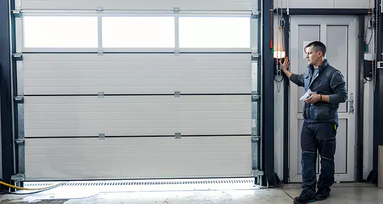Our Garage Door Repair Services in Bloomingdale, FL