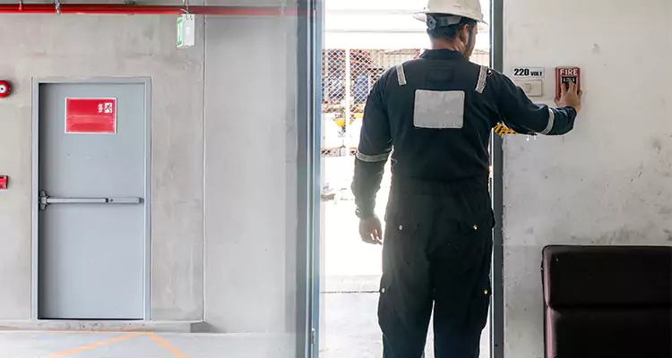 Emergency Fire Exit Door Repair in Bloomingdale, FL