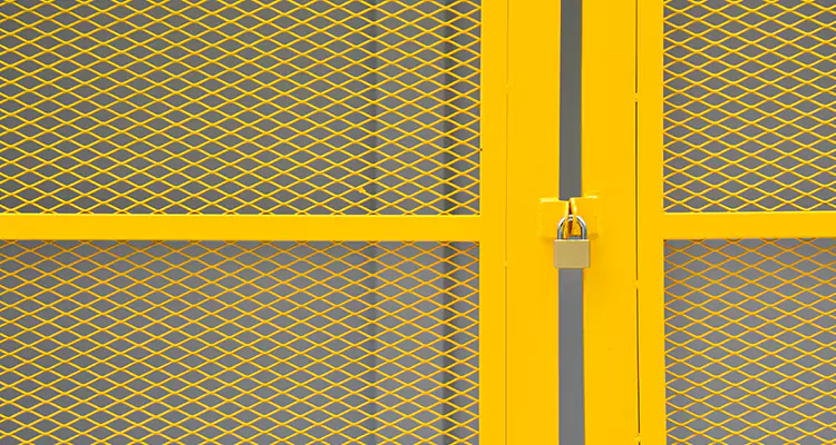 Steel Mesh Screen Door Repair in Bloomingdale, FL