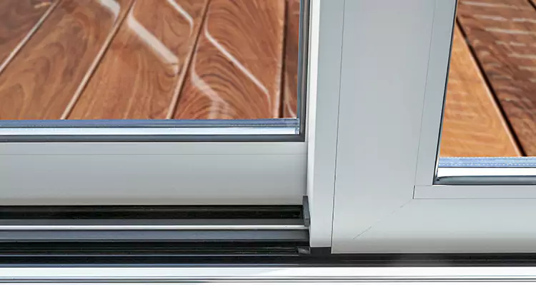 Patio Door Jammed Shut in Bloomingdale, FL