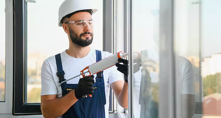 Retractable Screens Repair for Patio in Bloomingdale, FL