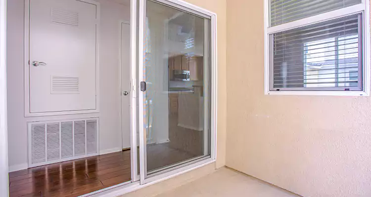 Sliding Screen Door Track Repair in Bloomingdale, FL