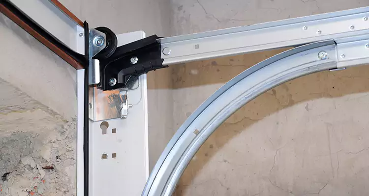 Maintain Liftmaster Garage Door Off Track in Bloomingdale, FL