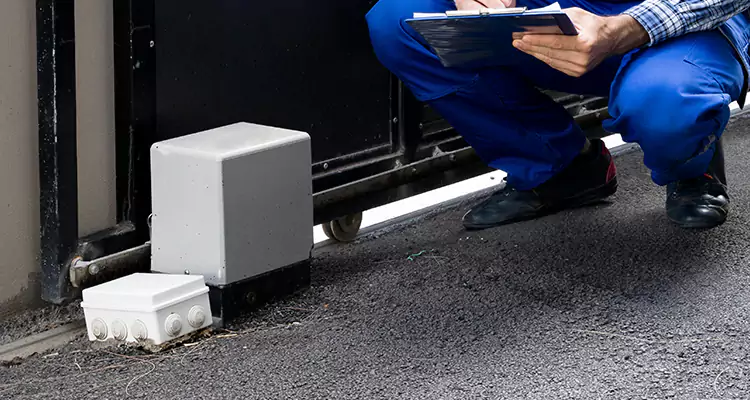 Genie Garage Door Sensor Replacement in Bloomingdale, FL