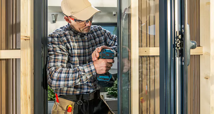 Top-Rated Patio Door Handle and Lock Repair Service for Homeowners in Bloomingdale, FL