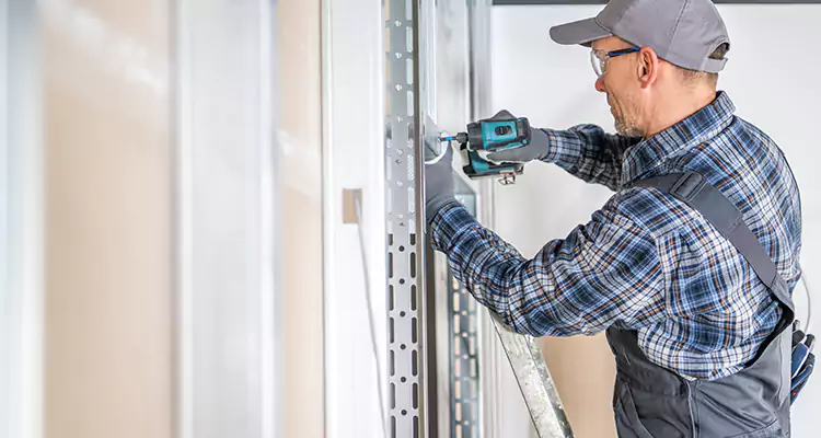 Sliding Patio Door Handle Repair in Bloomingdale, FL