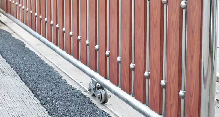 Sliding Screen Door Roller Replacement in Bloomingdale, FL